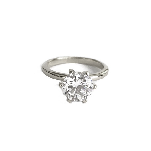 Solitaire Round (8mm) Engagement Ring