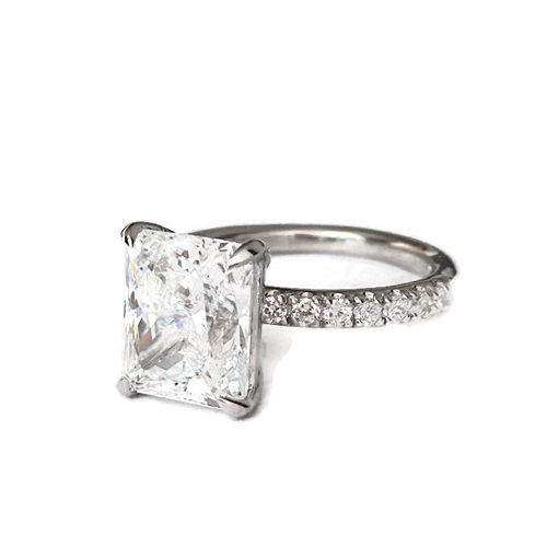 Radiant cut engagement ring